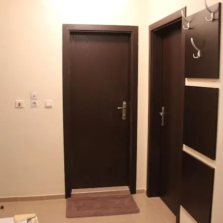 Atanasov - Apartment Pamporovo
